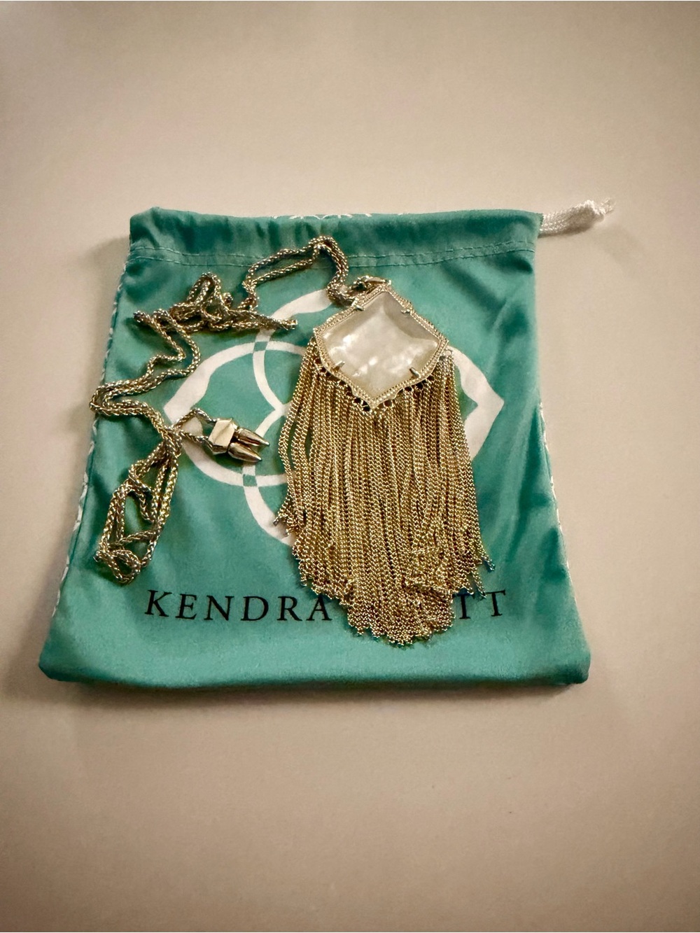 Kendra Scott Necklace
